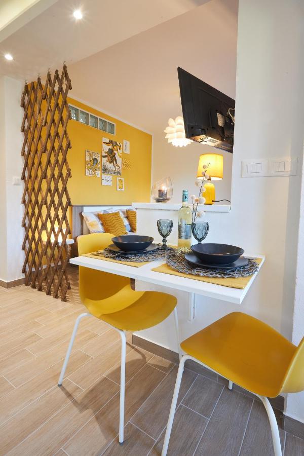 Apartment Yellow Poreč Eksteriør billede